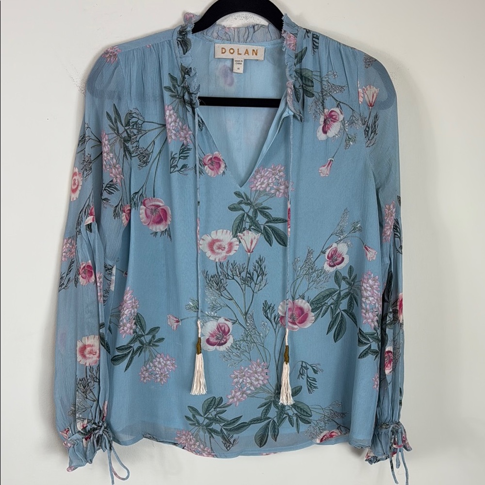 Dolan Anthro 100% Silk Tassel Tie Neck Light‎ Blue Floral Blouse Size XS